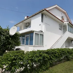 Ljubica Appartamento Baška